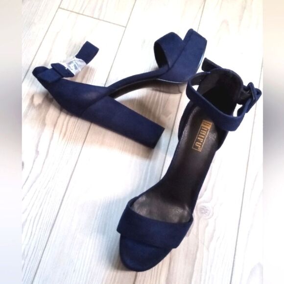 (52-3916)  Idifu Heels Sz 8 - Picture 3 of 9